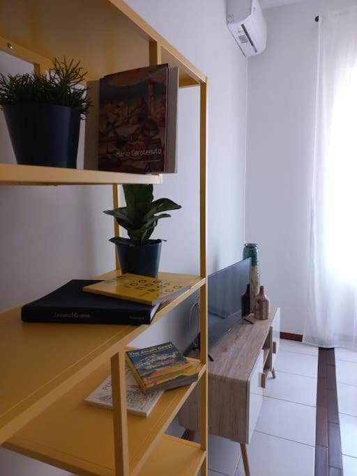 Apartamento Giulia Town House Tra Citta E Mare Salerno Exterior foto