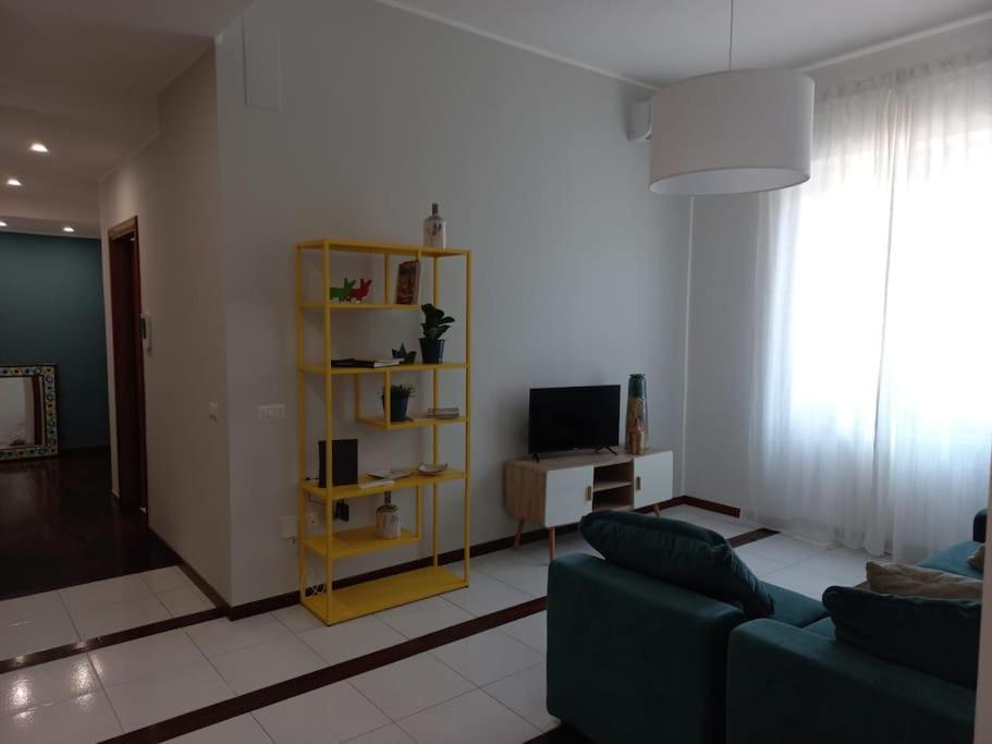 Apartamento Giulia Town House Tra Citta E Mare Salerno Exterior foto