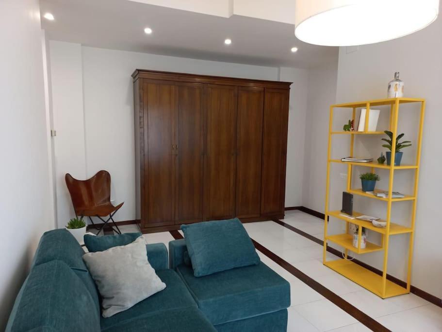 Apartamento Giulia Town House Tra Citta E Mare Salerno Exterior foto