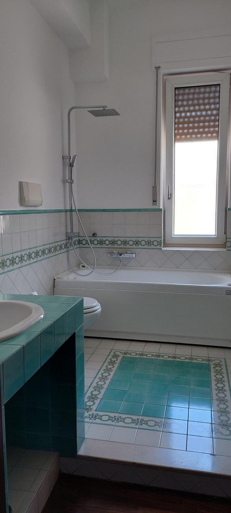 Apartamento Giulia Town House Tra Citta E Mare Salerno Exterior foto